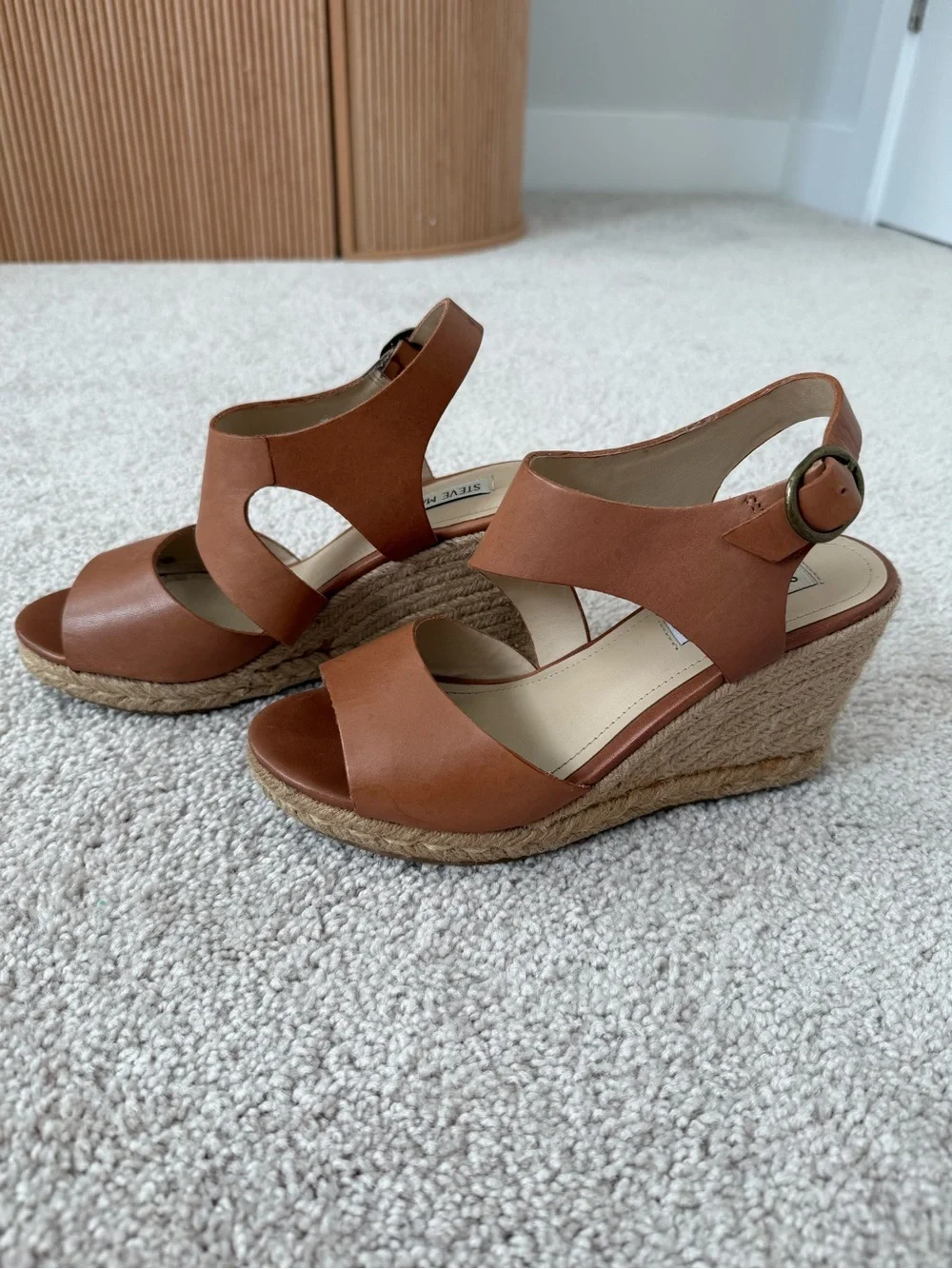 Steve Madden Women’s Tan Espadrille Wedge Sandals 7.5
